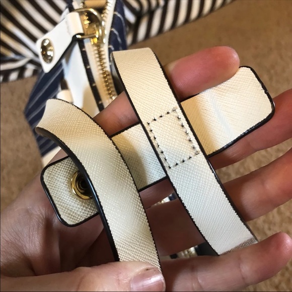 Henri Bendel Mini Jetsetter - Picture 7 of 8